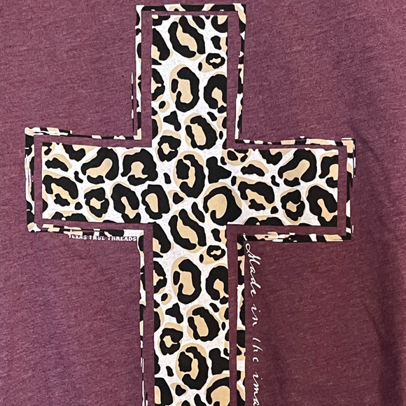Texas True Threads• Made in the Image of God Leopard Cross Design Graphic Tee - Picture 4 of 7